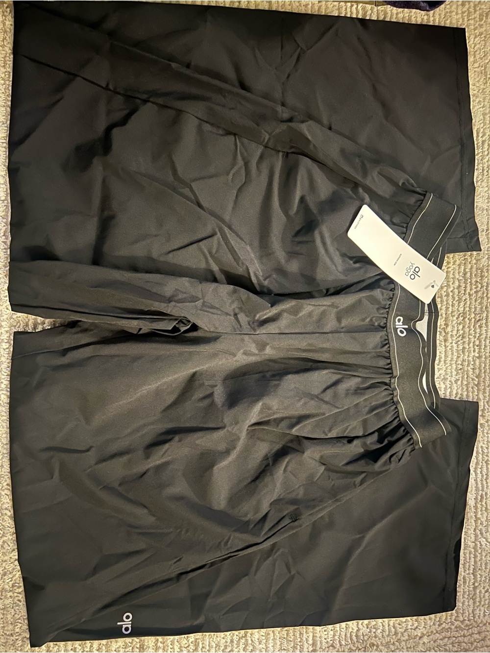 ALO Yoga Black Wide-Leg Track Pants with Logo Waistband NWT - Picture 4 of 6